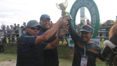 Bupati Tapanuli Utara Buka Indonesia Horse Racing Sumut Cup Seri I Tahun 2025.