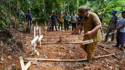 Pemkab Taput Gelar Tabur Bunga dan Salurkan Bantuan bagi Keluarga Korban Bencana di Parmonangan