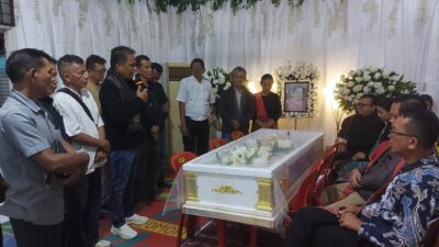 PPSD Siahaan Kota Medan Melayat, Sampaikan Dukacita atas Wafatnya Ronny Herawaty Br. Siahaan