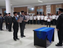 Segarkan Birokrasi, Bupati JTP Lantik Pejabat Eselon II dan Beri Deadline Satu Minggu Serahkan Program Konkret ‎