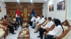 Audiensi ke Kemendikdasmen dan Kemenag, Bupati Taput Laporkan Penanganan Sekolah Bencana dan Undang Menteri Buka Rakernas V MPK ‎
